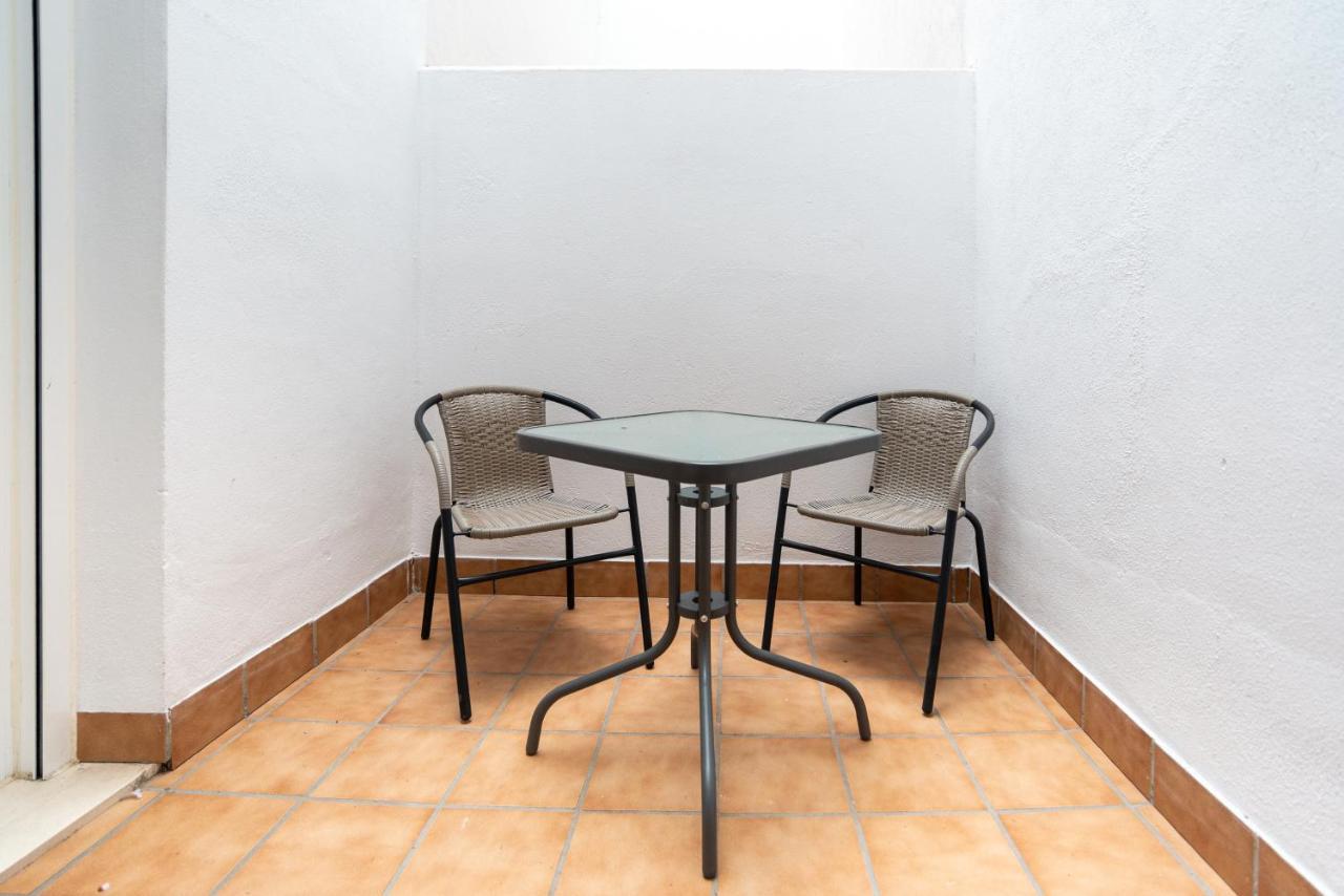 Dobo Malaga Puerto Apartment Exterior photo
