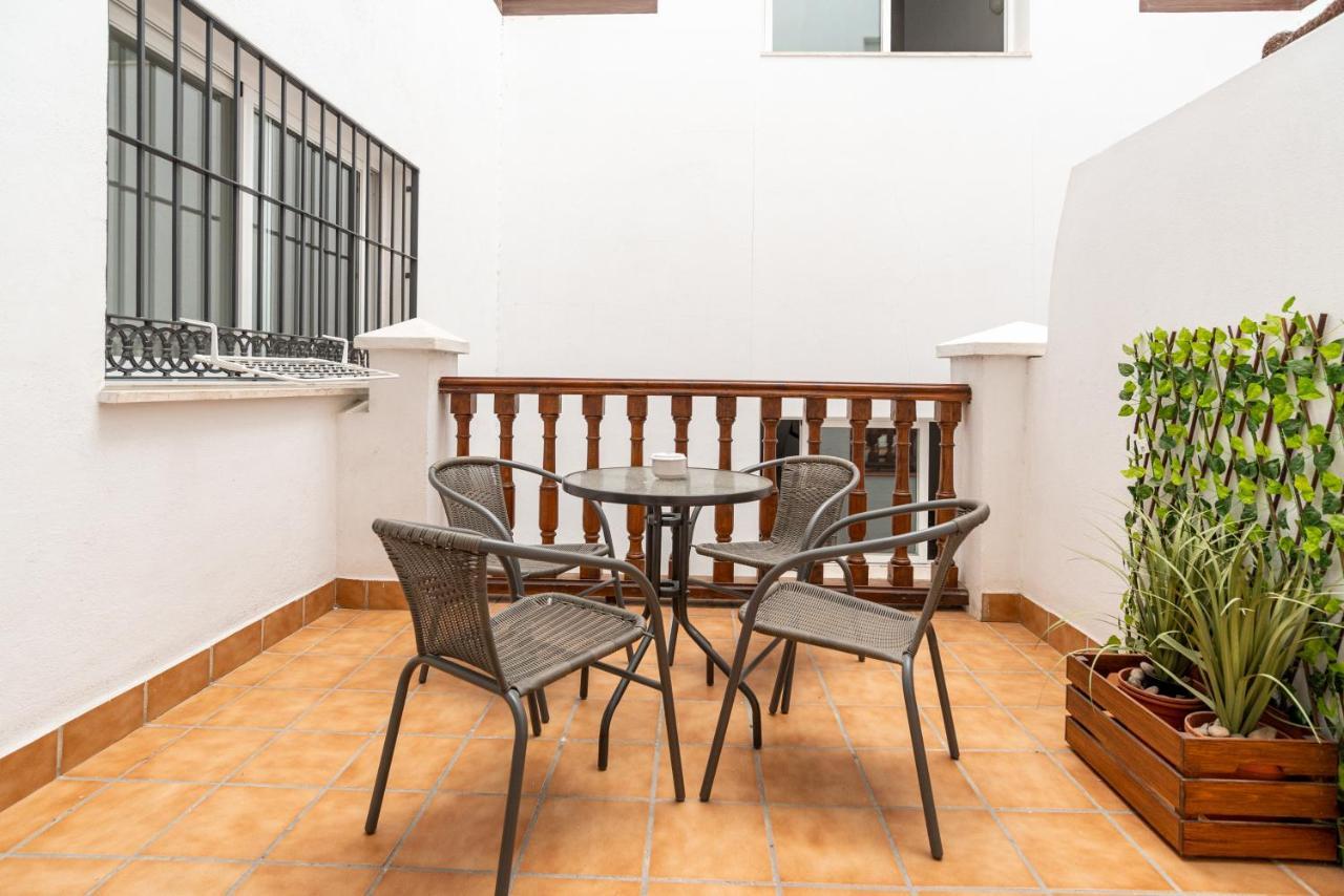 Dobo Malaga Puerto Apartment Exterior photo