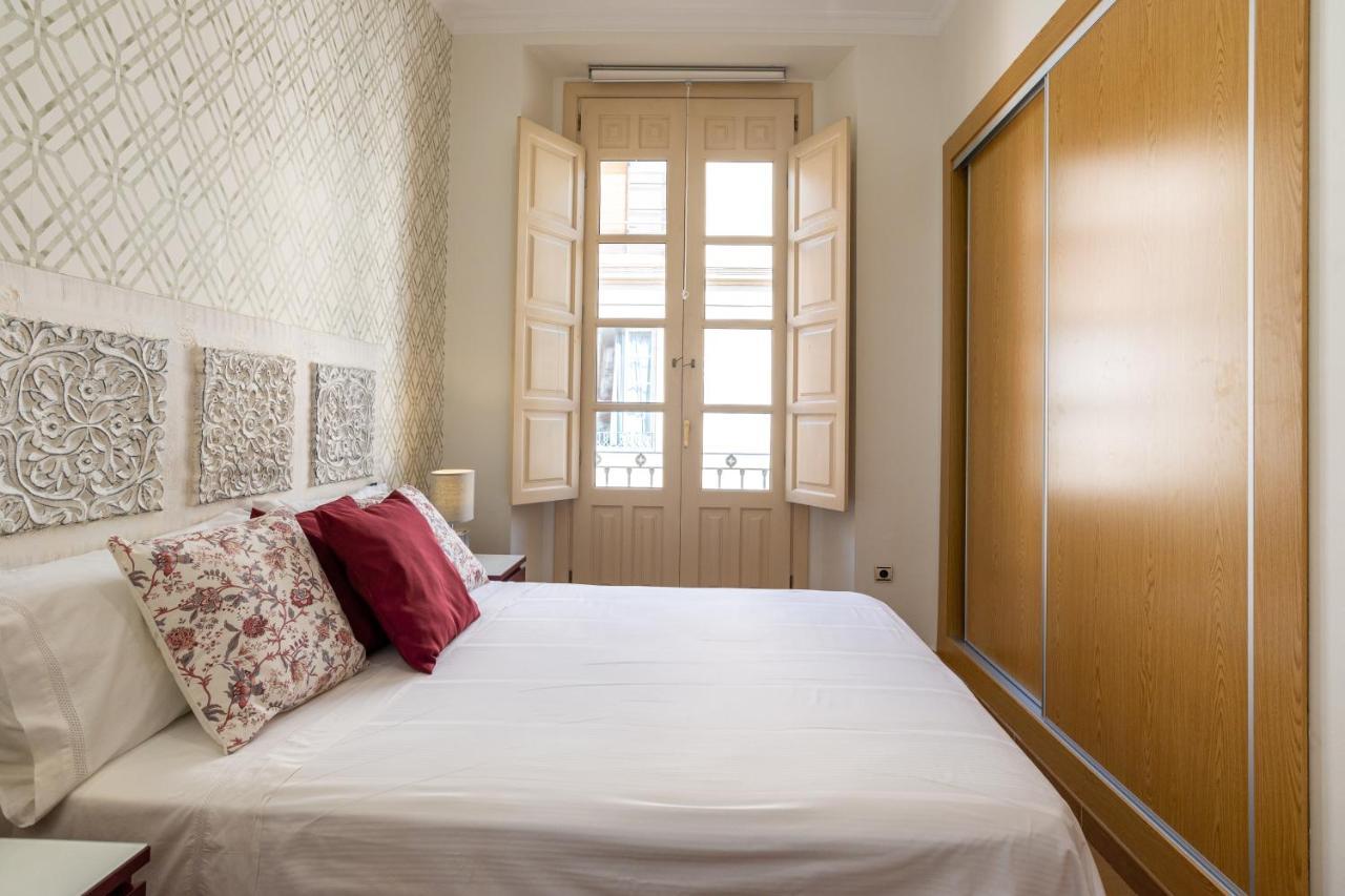 Dobo Malaga Puerto Apartment Exterior photo