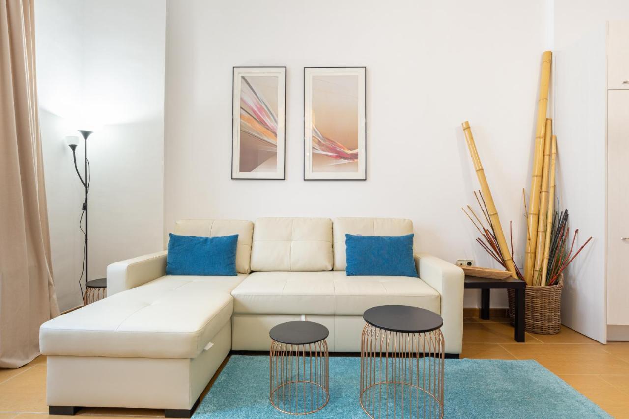 Dobo Malaga Puerto Apartment Exterior photo