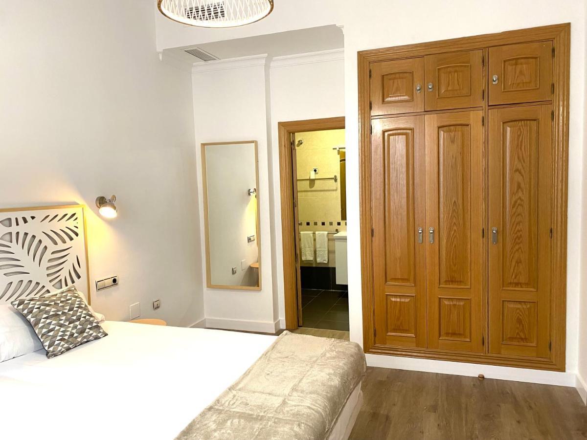 Dobo Malaga Puerto Apartment Exterior photo